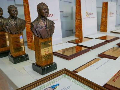 В издательской компании «Айар» наградили лучших партнёров и авторов книг