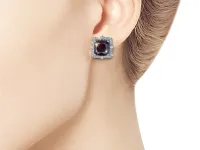 Пусеты из белого золота с гранатами э4766пс11210406