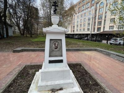 Могила Кулибина Ивана Петровича (1735-1818)