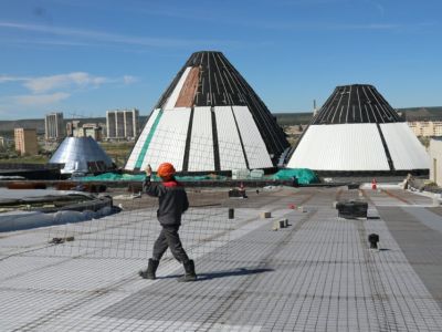 Фото: что на крыше Арктического центра эпоса в Якутске