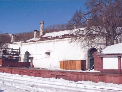Холодильник крепостной казематированный