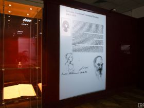 В Якутске открылась выставка «Эволюция образа Толстого: от Ге до Гинцбурга»