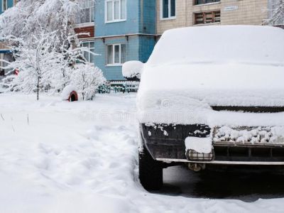 В Якутске мужчина украл портативный гараж, а затем хотел его продать