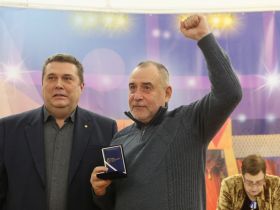 Ветераны "Комсомольской правды" удостоены медалей и памятных знаков СЖР
