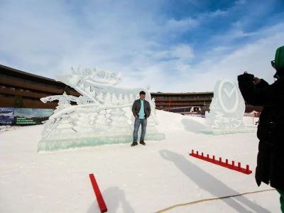 На курорте Сбера «Манжерок» открылся променад «Ледовые скульптуры»