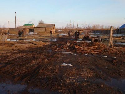 В Олекминском районе Якутии пьяный тракторист проехал по лежащему человеку