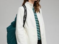 Стеганая куртка с капюшоном