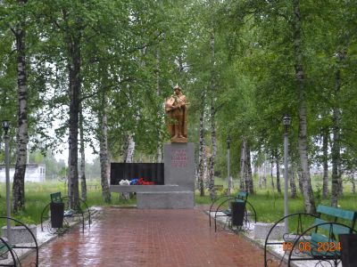 Памятник воинам-землякам, погибшим на фронтах Великой Отечественной войны