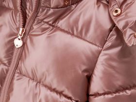 Куртка для маленькой девочки