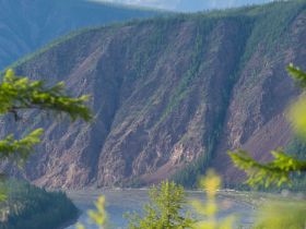 Река Индигирка. Через Ущелье Восторга и Восхищения! Маршрут: п.Усть-Нера - с.Хонуу