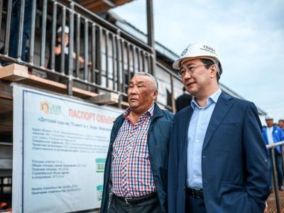 Айсен Николаев проверил строительство социальных объектов в Верхневилюйском районе