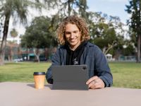 Чехол-книжка uBear