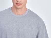 Базовая футболка прямого силуэта