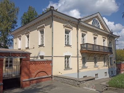 Дом, в котором жили крепостные Черепановы Ефим Алексеевич и Мирон Ефимович