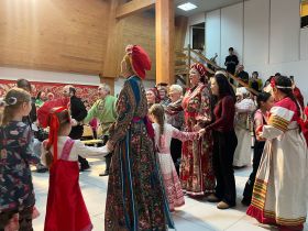 В Якутске сожгли чучело Масленицы