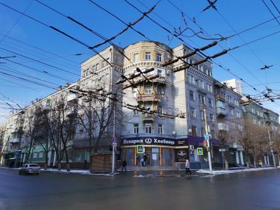 3-й дом облисполкома, арх. В.П.Дыбов, Д.В.Карпов