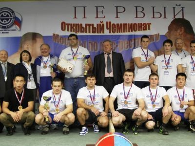 Москвичи сразились в мас-рестлинге