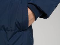 Утепленное пальто с воротником-стойкой