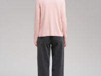 Легкий базовый джемпер прямого кроя