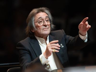 Билеты на Юрий Башмет и ГСО «Новая Россия» (Филармония им. Шостаковича. Большой зал) / Концерт | Афиша | ИнфоТаймс