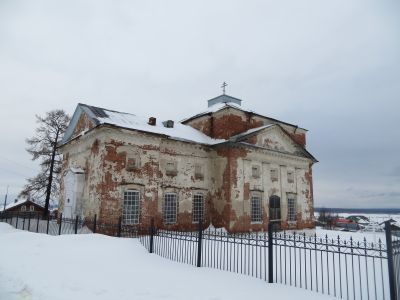 Здание бывшей каменной церкви в с.Сизябск Ижемского района