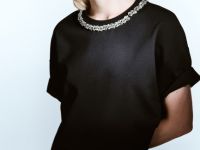 Футболка с декором у выреза, Черный