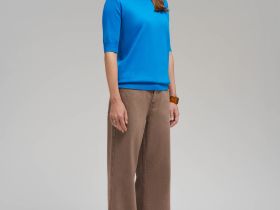 Легкий джемпер с коротким рукавом