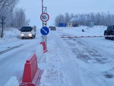 На ледовой переправе Хатассы — Павловск через Лену увеличили грузоподъемность до 10 тонн