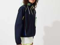 Женская ветровка Lacoste с капюшоном