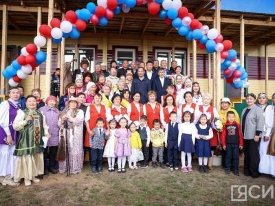 Глава Якутии начал рабочую неделю с командировки в Среднеколымский район