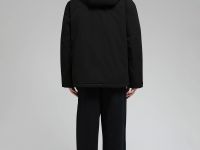 Утепленная куртка с капюшоном