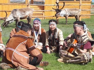 Северные народы встретили лето