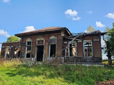 Здание железнодорожного вокзала