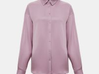 Блузка свободного силуэта с отложным воротником