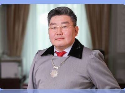 Поздравление Председателя Правления АКБ «Алмазэргиэнбанк» с национальным праздником «Ысыах Туймаады»