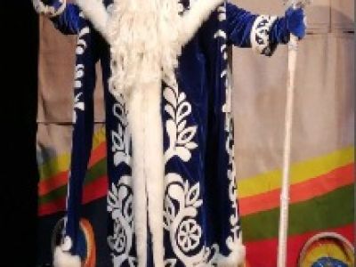 Солнышко и снежные человечки: Новогоднее представление у елки