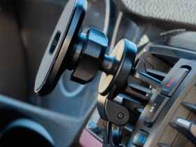 Держатель автомобильный Deppa