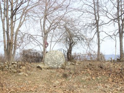 Стела надмогильная