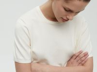 Джемпер с коротким рукавом и округлой горловиной