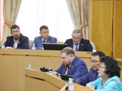 Ил Тумэн принял поправки в закон об основных направлениях профилактики наркомании и токсикомании