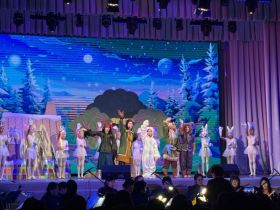 В Вилюйске состоялась премьера спектакля по сказкам Ивана Гоголева-Кындыл
