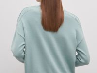 Трикотажный женский джемпер с вискозой