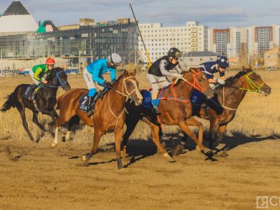 В Якутии определили победителей финальных скачек сезона-2026 / Алексей Рудых   