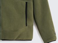 Флисовая куртка с капюшоном