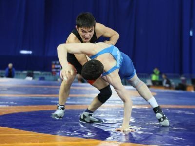 Якутский борец Лев Павлов прошёл в финал юниорского первенства Европы