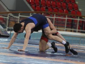 Международный турнир Романа Дмитриева начался в Якутске