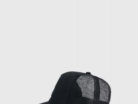 Бейсболка с резиновым патчем и сеткой, Черный