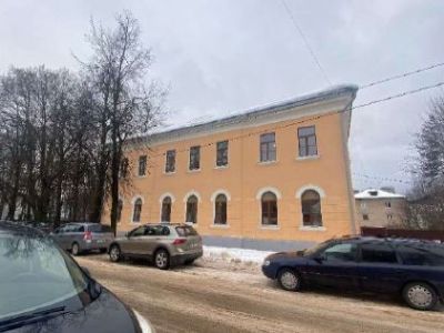 Северный (конюшенный) флигель