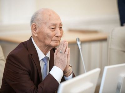 В республике отметили 80-летие врача Ивана Егорова