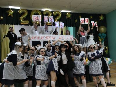 В добрый путь, выпускники седьмой!